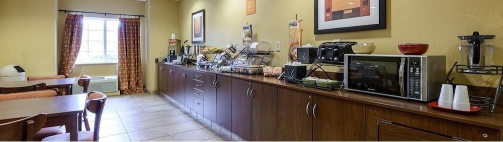 マイクロテル イン&スイーツ バイ ウインダム グリーンビル ユニバーシティ メディック エクステリア 写真